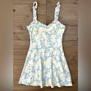 NWT Zara White Floral Mini Small